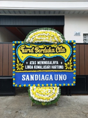 Papan Bunga Duka di Sidemen